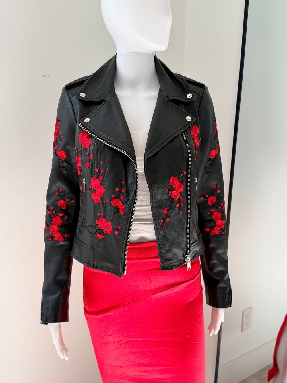 Lamarque Flawless Sexy Black Leather Moto Jacket with Red Floral Embroidery  🌺 🖤
